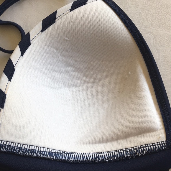 💎Aerie Striped  Bikini Top Size Medium - Picture 5 of 8